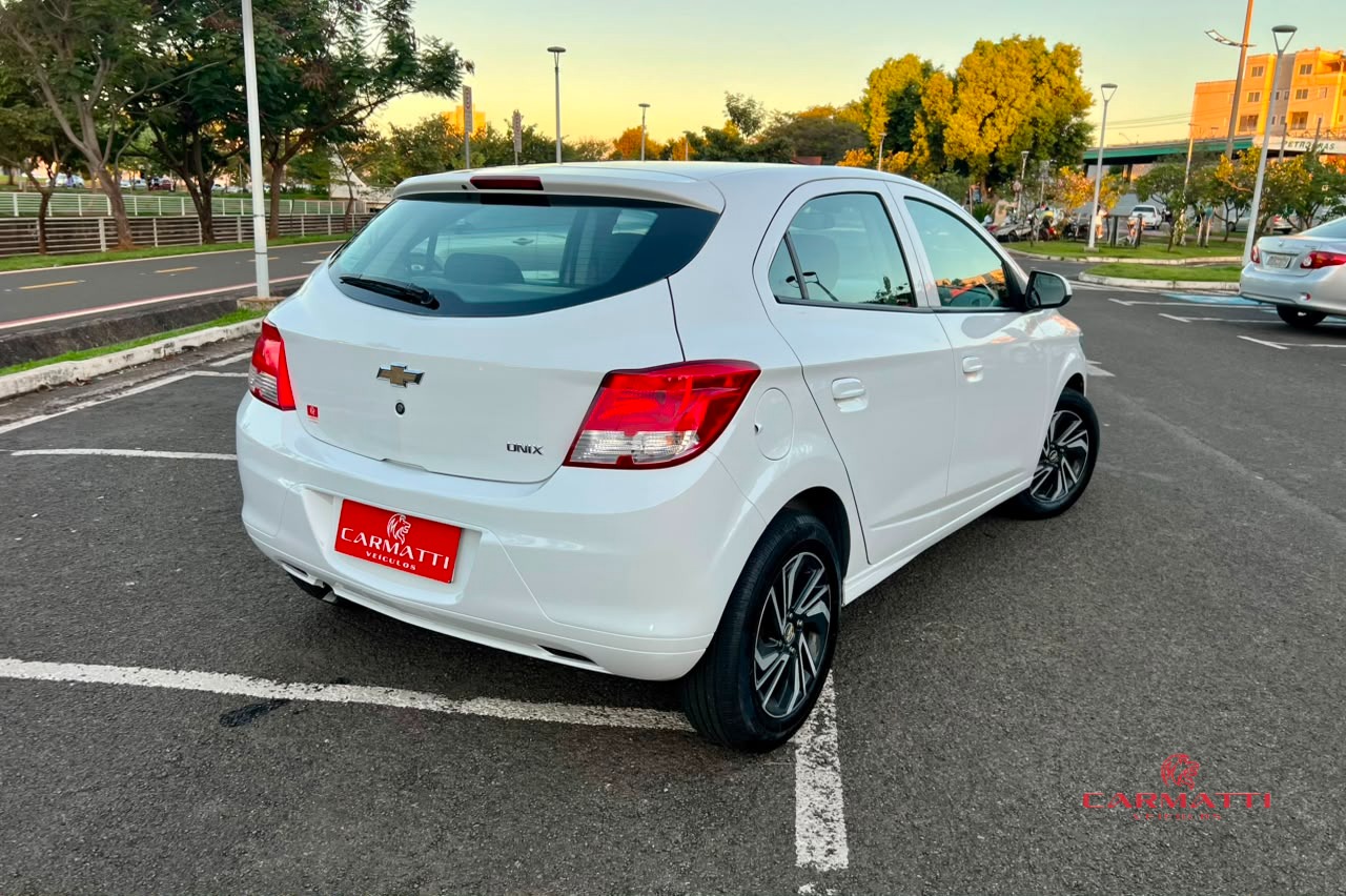 Chevrolet ONIX HATCH Joy 1.0 8V Flex 5p Mec. foto 4