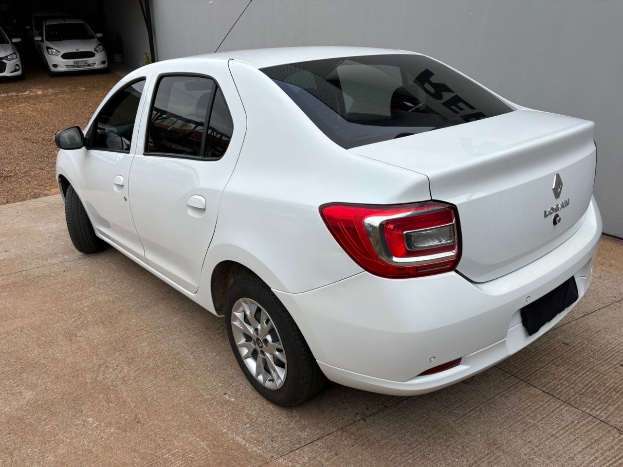Renault LOGAN Zen Flex 1.0 12V 4p Mec. foto 3