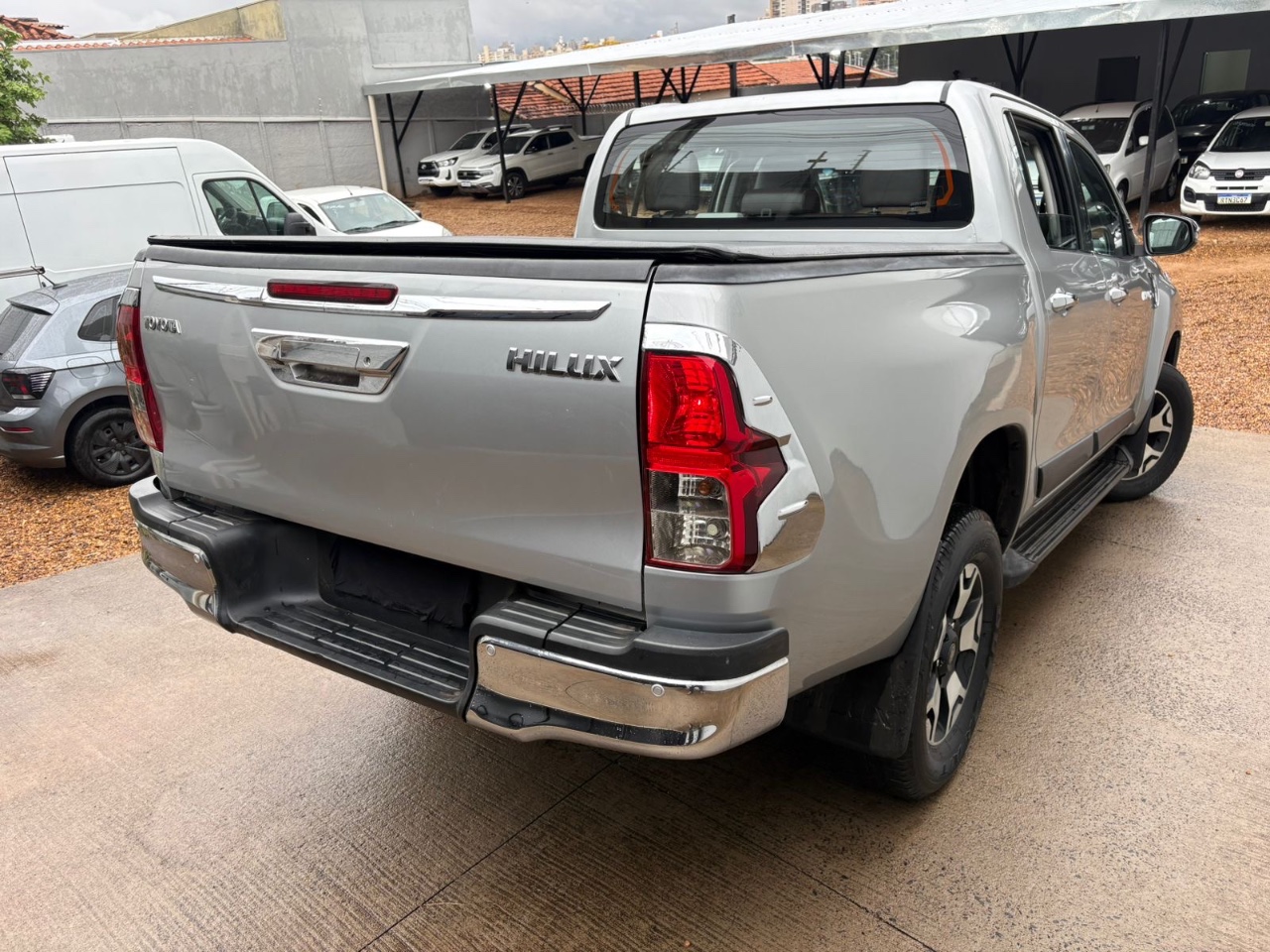 Toyota Hilux CD SR 4x2 2.7 16V/2.7 Flex Mec. foto 5