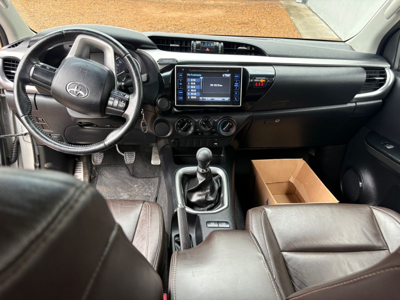 Toyota Hilux CD SR 4x2 2.7 16V/2.7 Flex Mec. foto 10