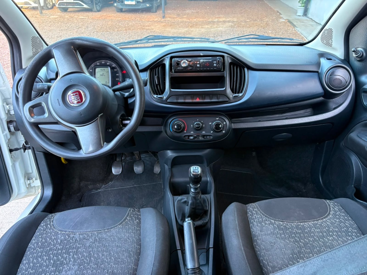 Fiat UNO ATTRACTIVE 1.0 Fire Flex 8V 5p foto 10