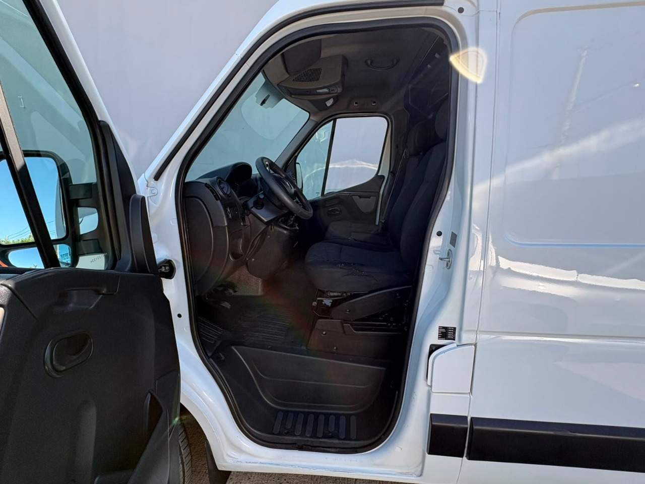 Renault Master L1H1 2.3 dCi Furgão 16V Diesel 9