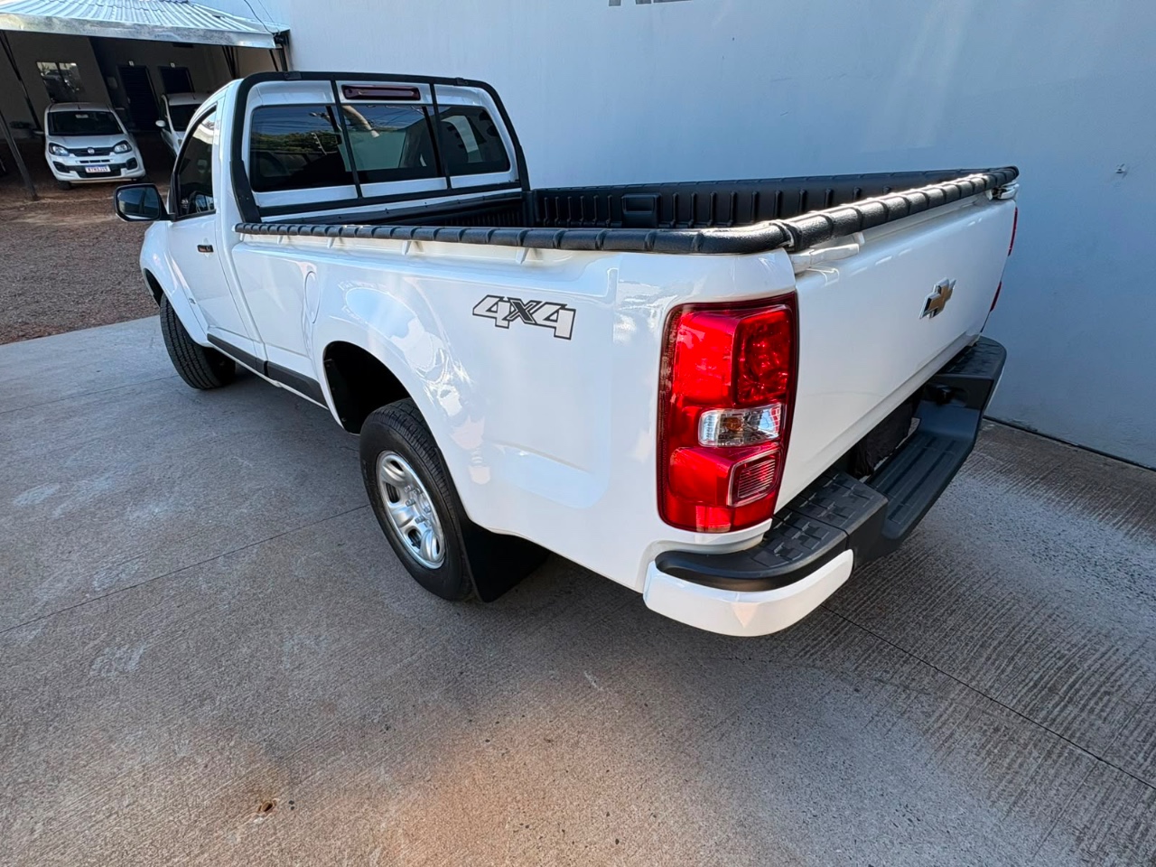 GM - Chevrolet S10 Pick-Up LS 2.8 TDI 4x4 CS Diesel 3