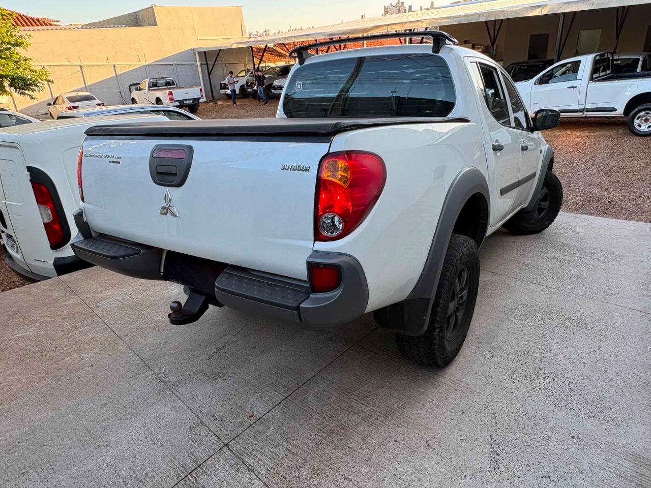 Mitsubishi L200 T.OUTDOOR 3.2 CD TB Int. Dies. Aut. 5