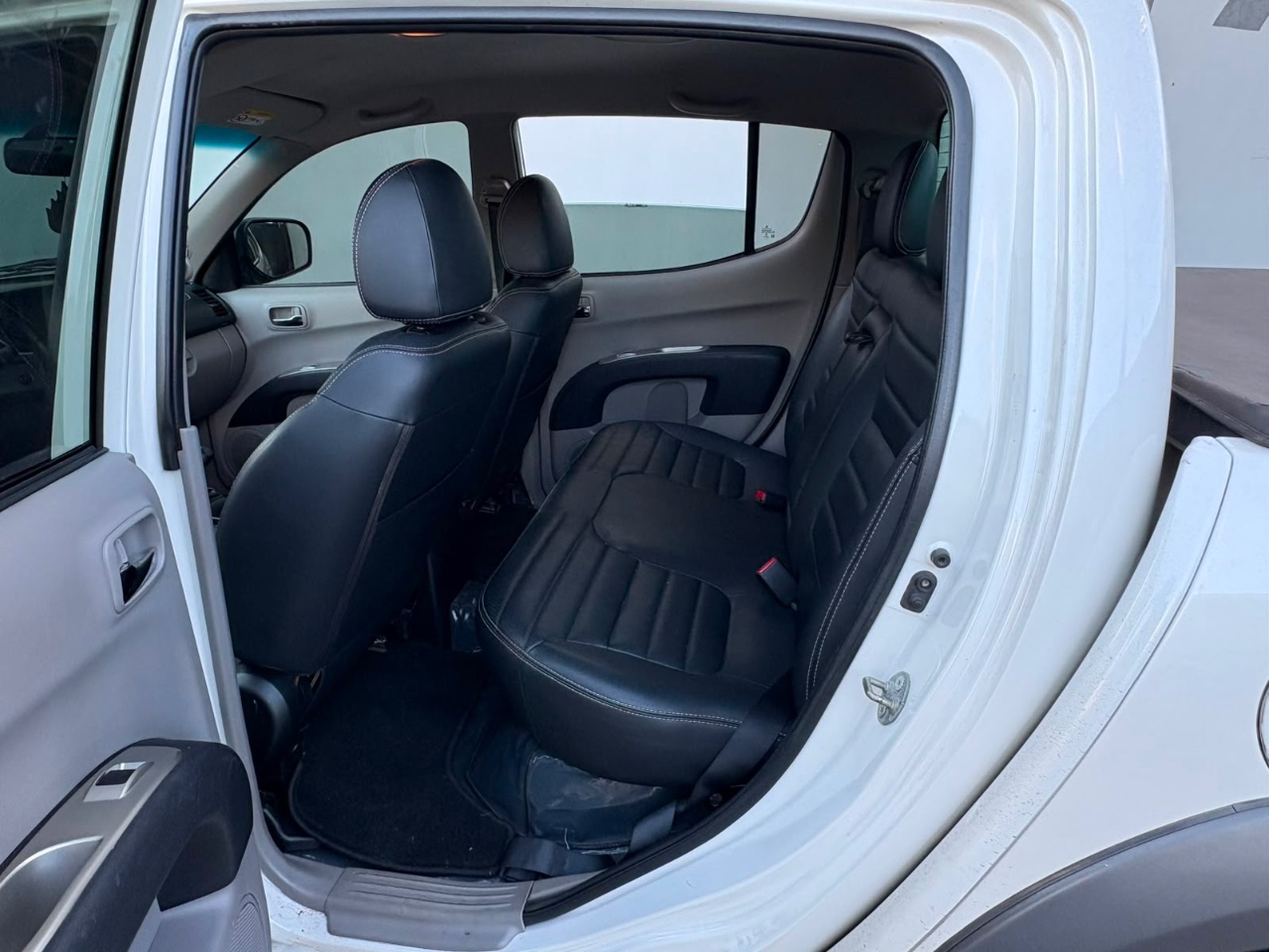 Mitsubishi L200 T.OUTDOOR 3.2 CD TB Int. Dies. Aut. 10