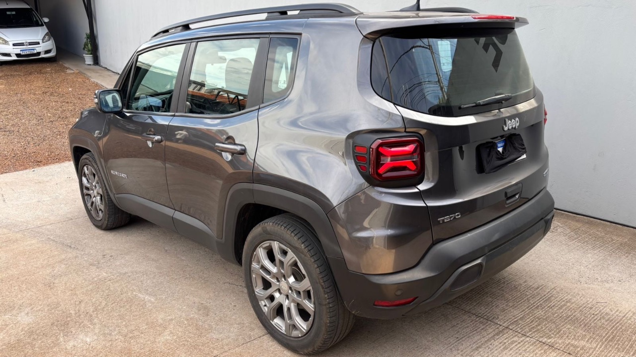 Jeep Renegade Long. T270 1.3 TB 4x2 Flex Aut. 8