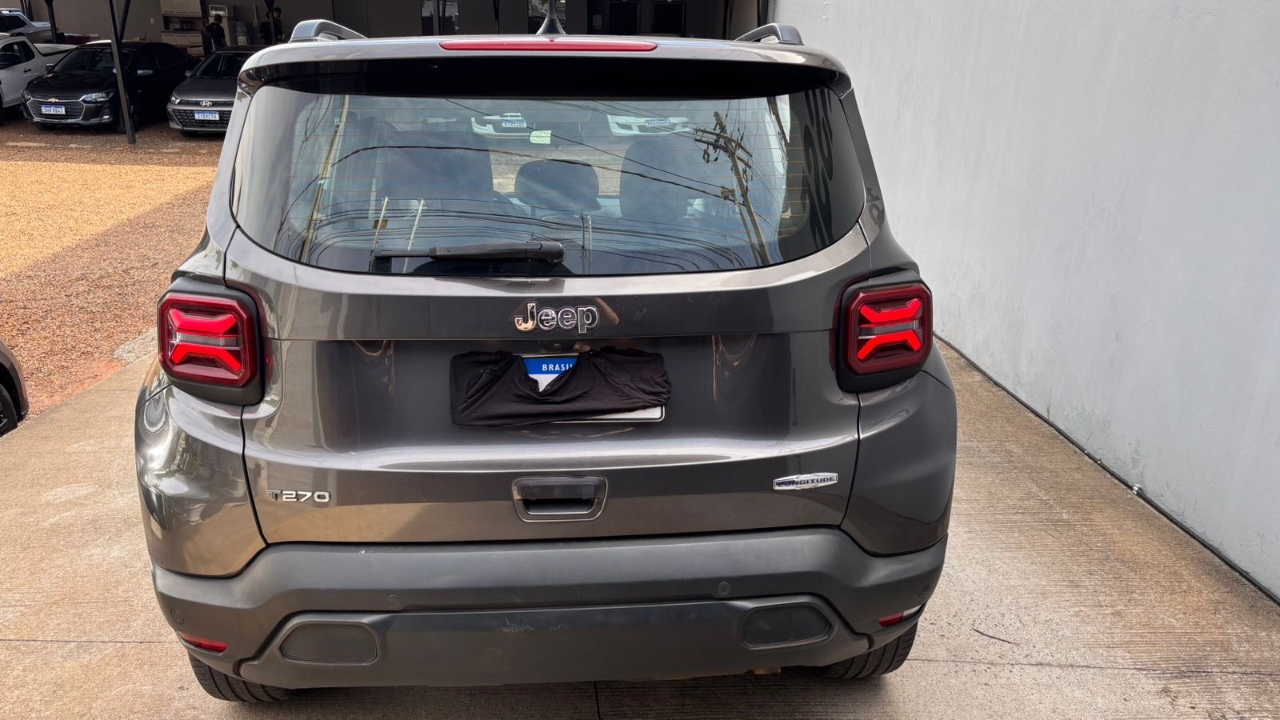 Jeep Renegade Long. T270 1.3 TB 4x2 Flex Aut. 21