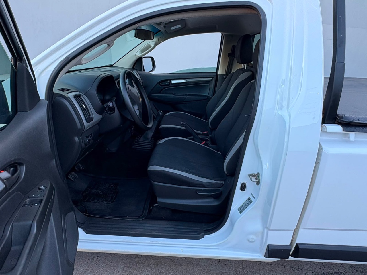 Chevrolet S10 Pick-Up LS 2.8 TDI 4x4 CS Diesel foto 8