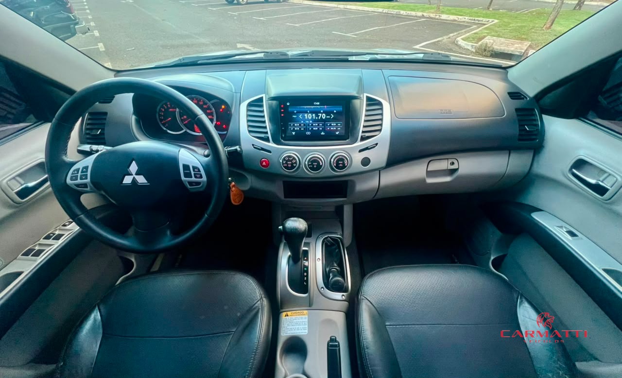 Mitsubishi L200 Triton HPE 3.5 CD V6 24V Flex Aut. foto 5