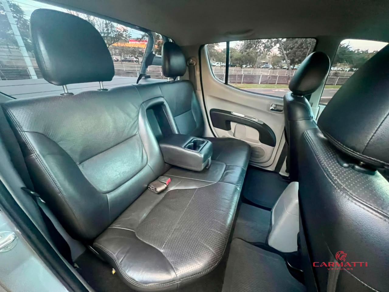 Mitsubishi L200 Triton HPE 3.5 CD V6 24V Flex Aut. foto 8