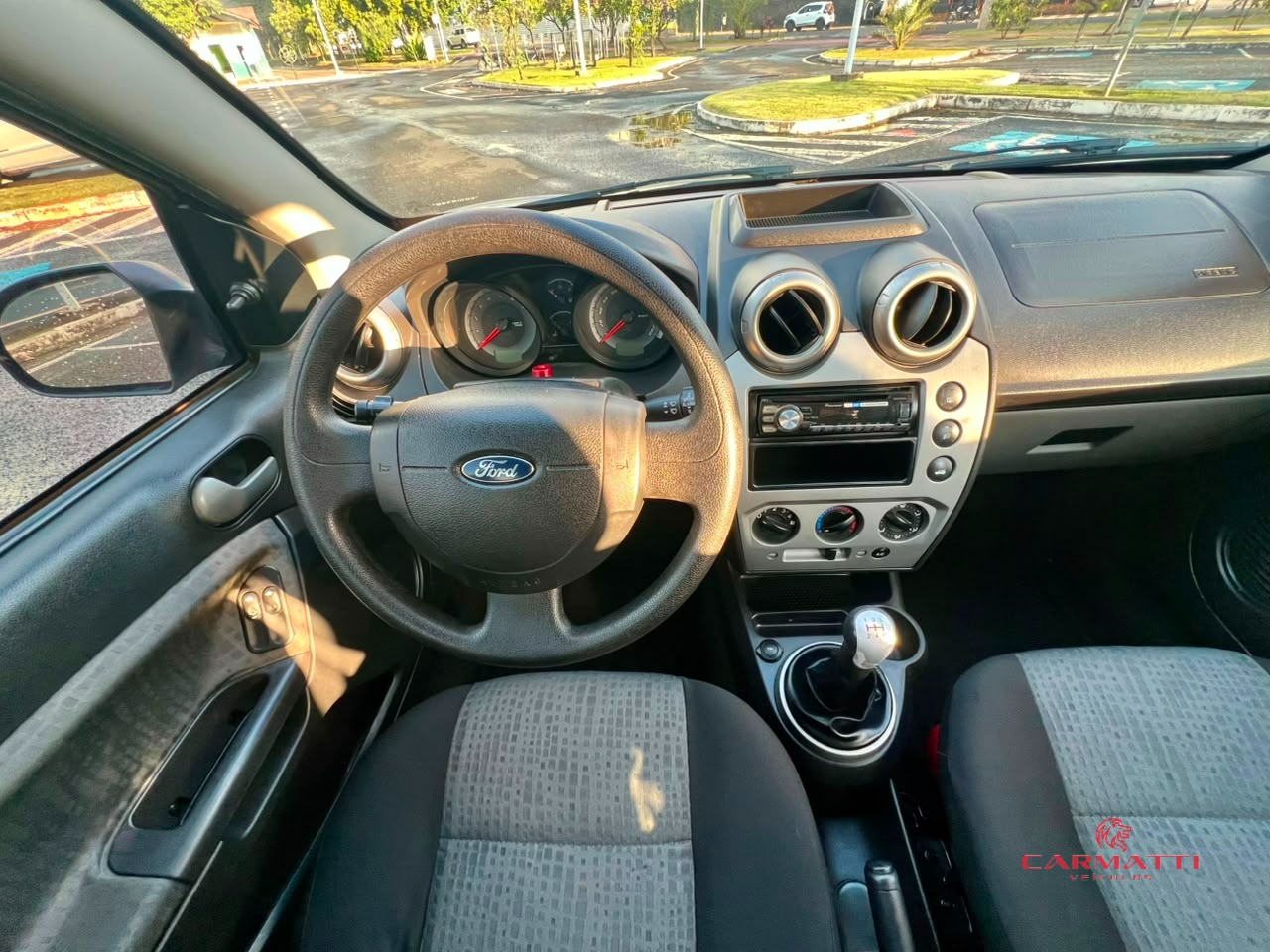Ford Fiesta Sedan SE 1.6 8V Flex 4p 6