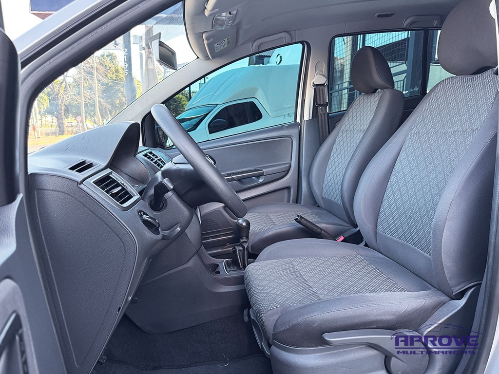 Volkswagen Fox Trendline 1.0 Flex 12V 5p foto 8