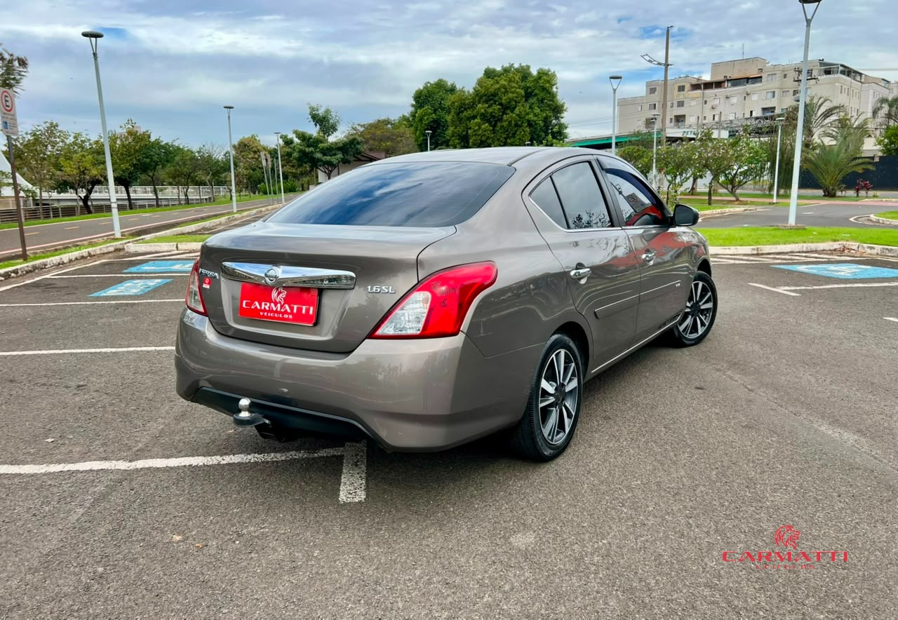 Nissan VERSA SL 1.6 16V FlexStart 4p Aut. 4