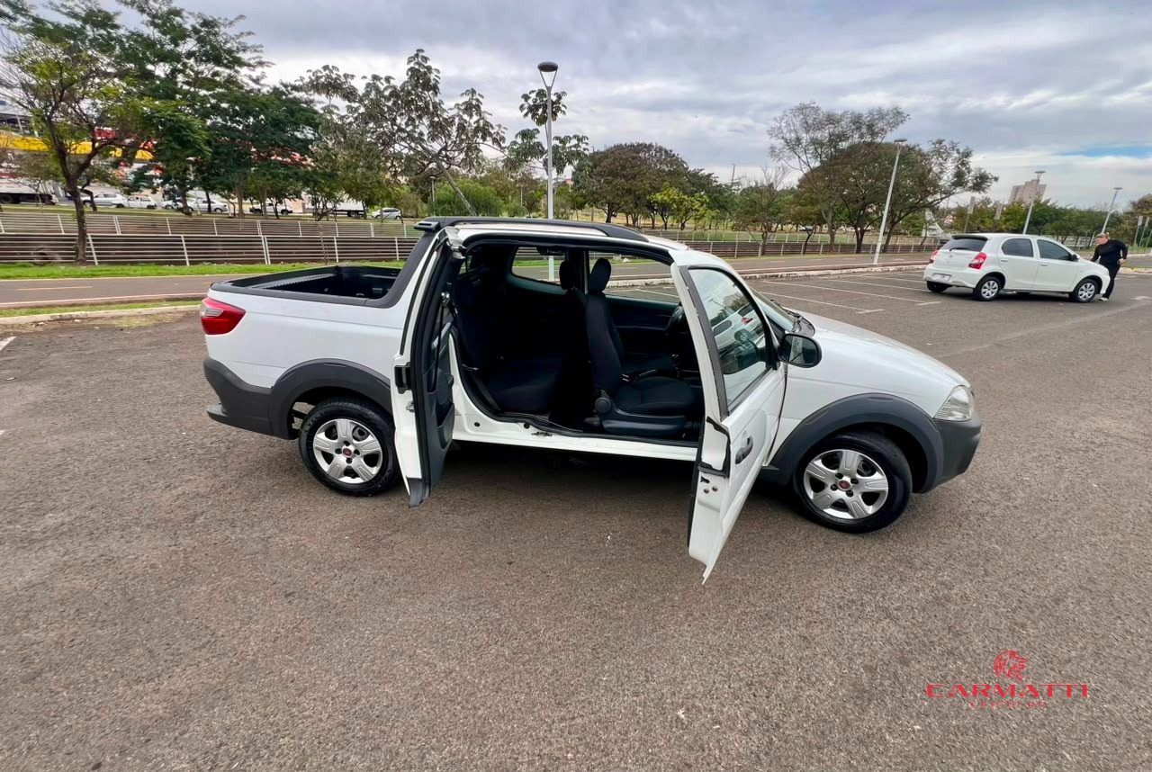 Fiat Strada Working HARD 1.4 Fire Flex 8V CD foto 9