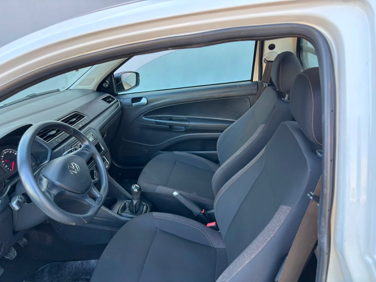 Volkswagen Saveiro Robust 1.6 Total Flex 16V  foto 7