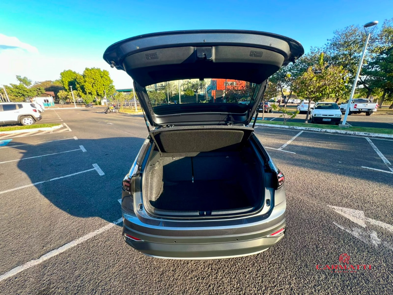 Volkswagen Nivus Highline 1.0 200 TSI Flex Aut. foto 9