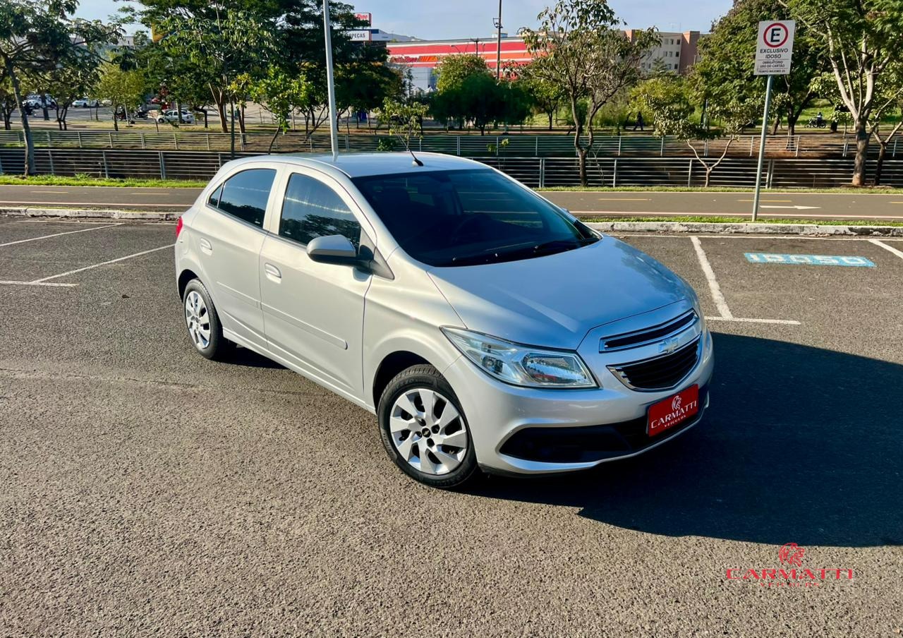 Chevrolet ONIX HATCH LT 1.0 8V FlexPower 5p Mec.