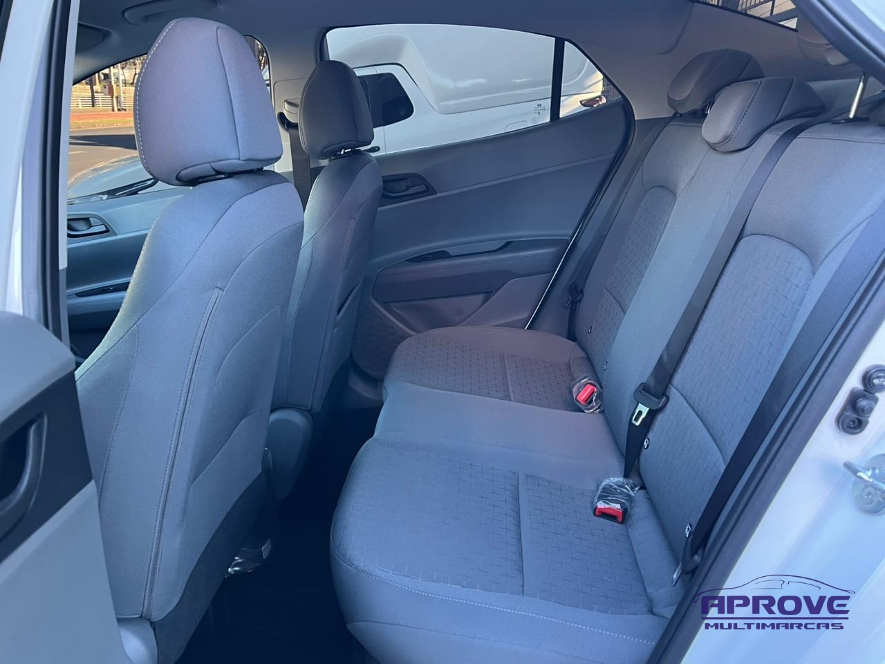 Hyundai HB20S Comfort Plus 1.0 Flex 12V Mec. foto 10