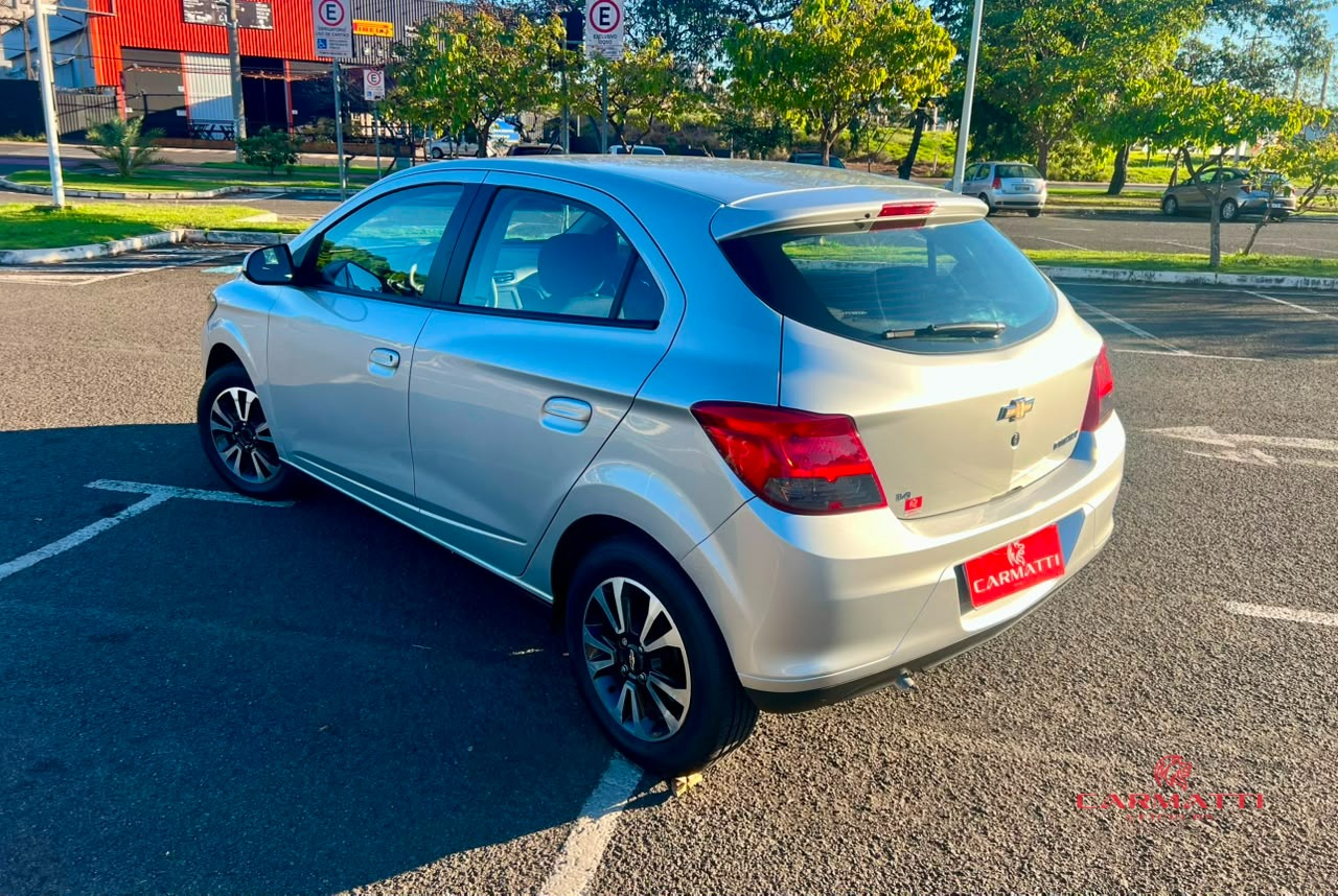 Chevrolet ONIX HATCH LTZ 1.4 8V FlexPower 5p Mec. foto 2