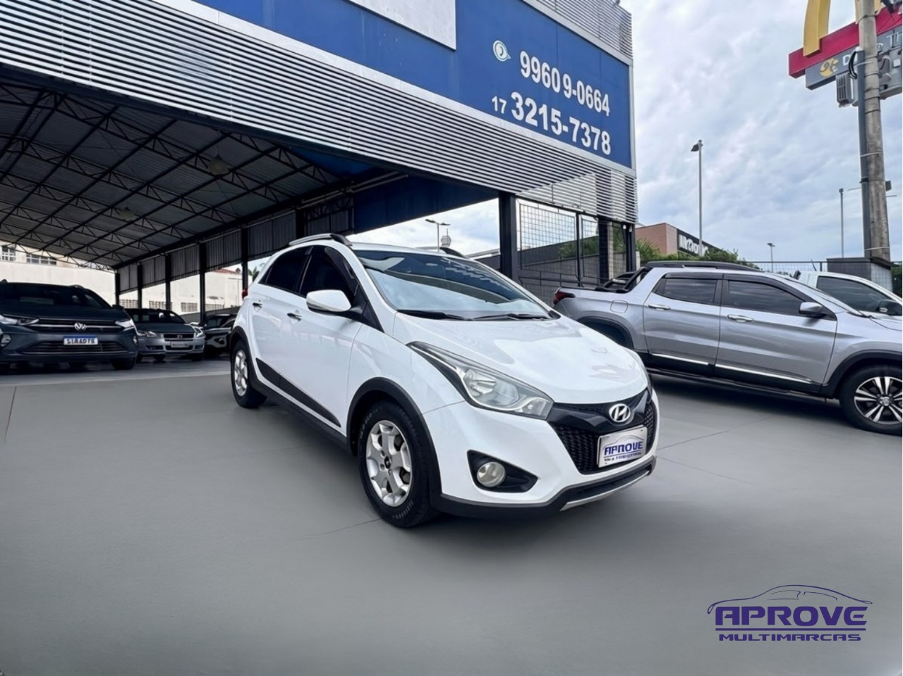 Hyundai HB20X Premium 1.6 Flex 16V Aut. foto 2