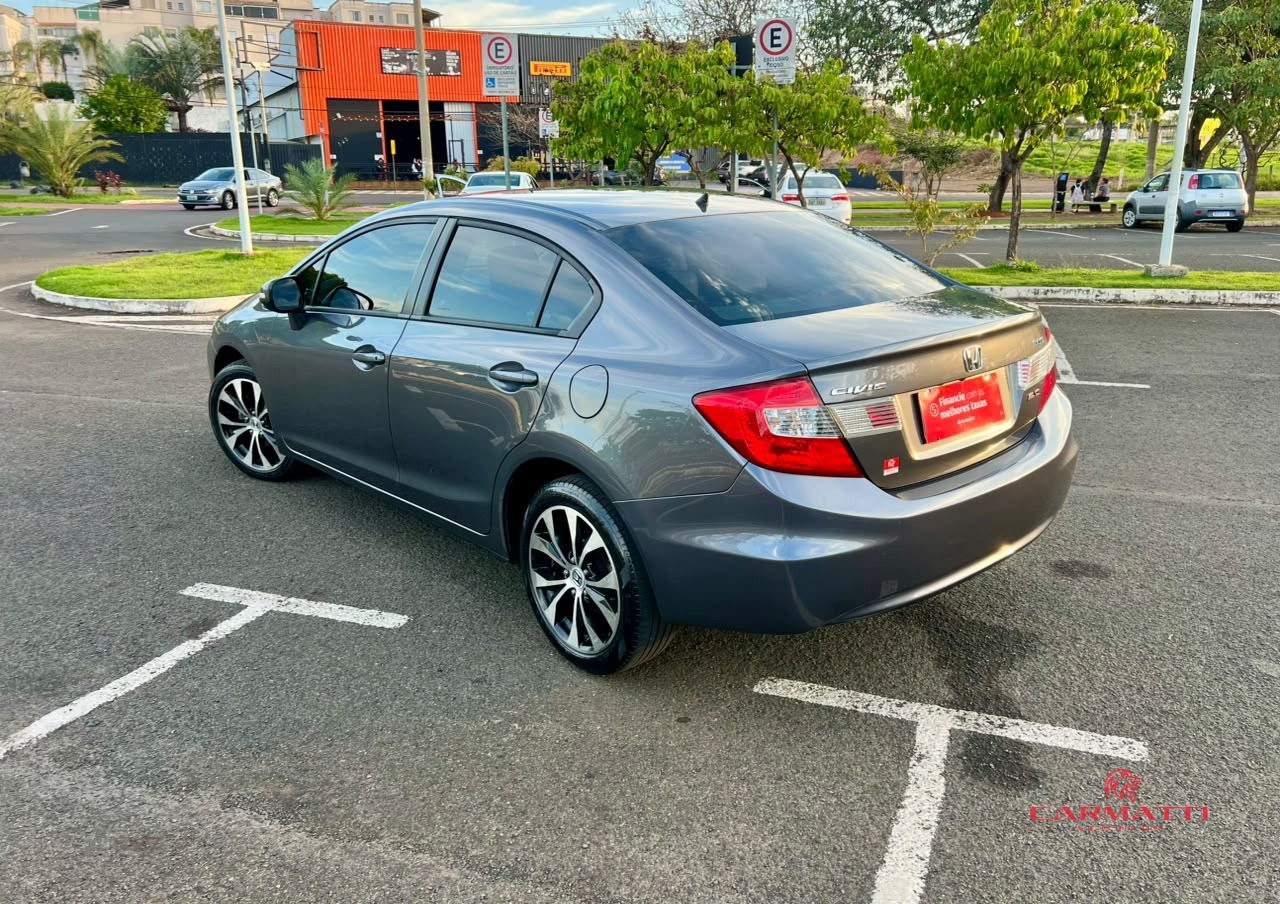 Honda Civic Sedan LXR 2.0 Flexone 16V Aut. 4p foto 2