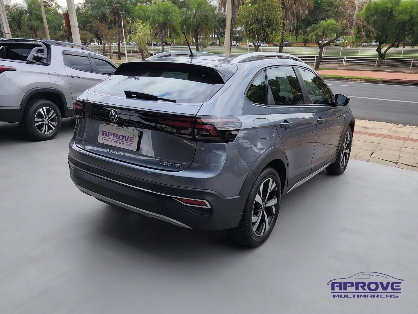 Volkswagen Nivus Highline 1.0 200 TSI Flex Aut. foto 4