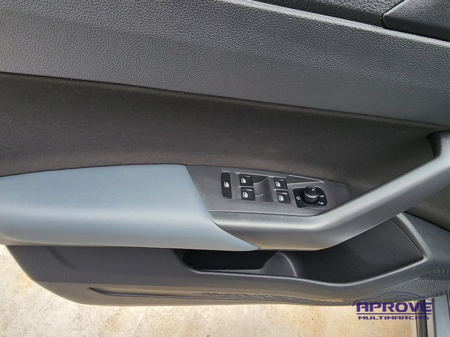 Volkswagen Nivus Highline 1.0 200 TSI Flex Aut. foto 10