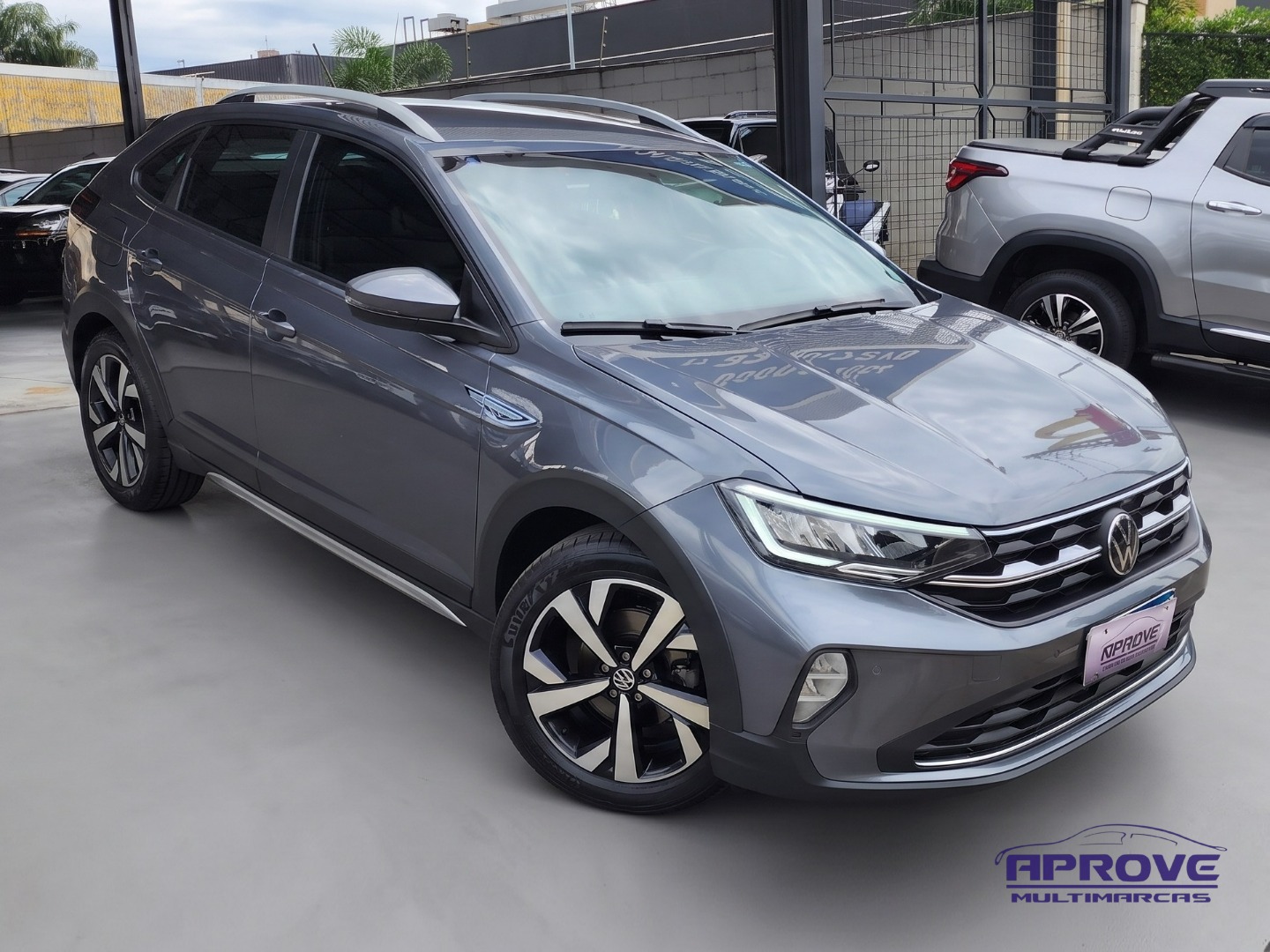 Volkswagen Nivus Highline 1.0 200 TSI Flex Aut. foto 2