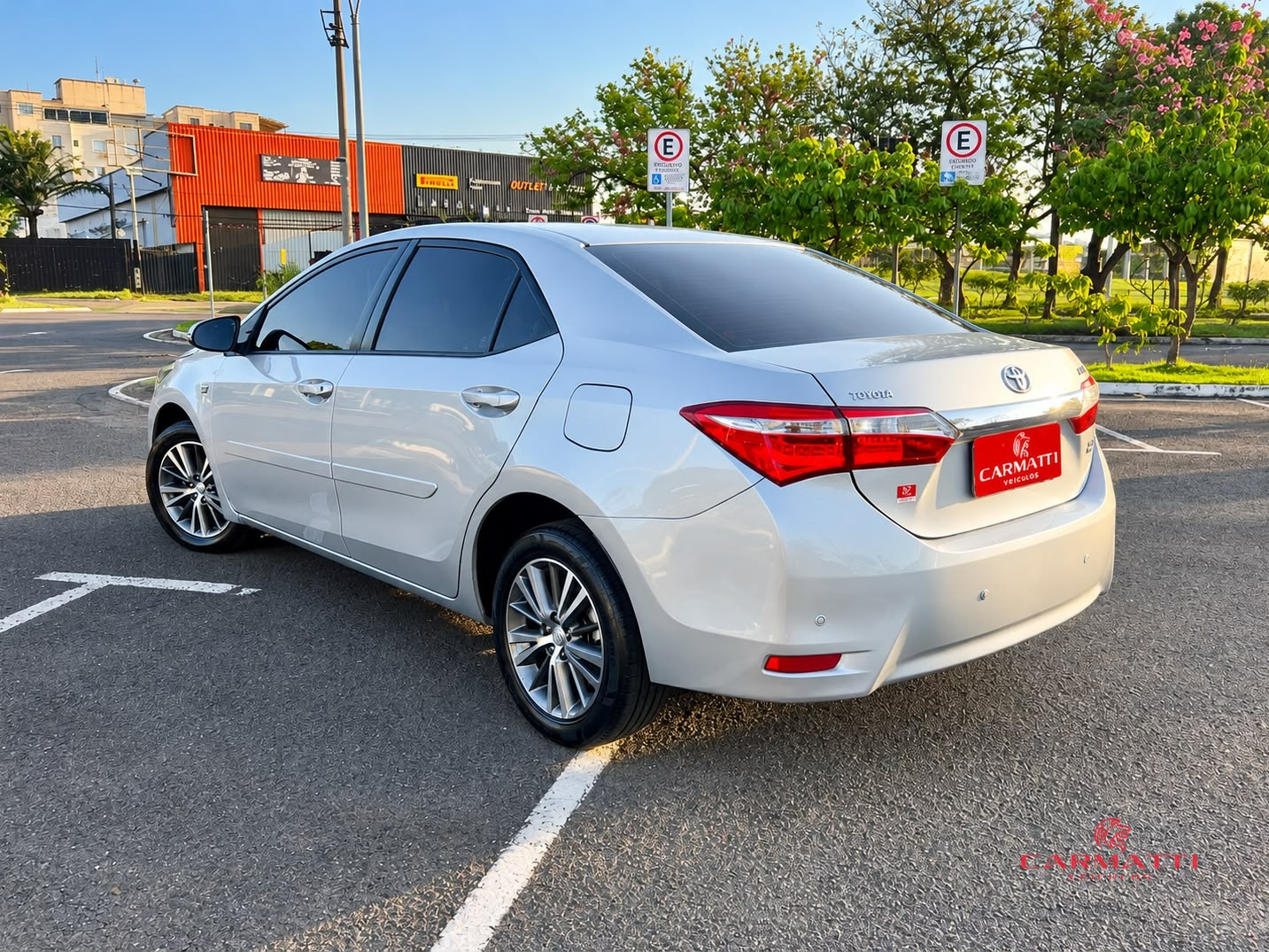 Toyota Corolla XEi 2.0 Flex 16V Aut. foto 2