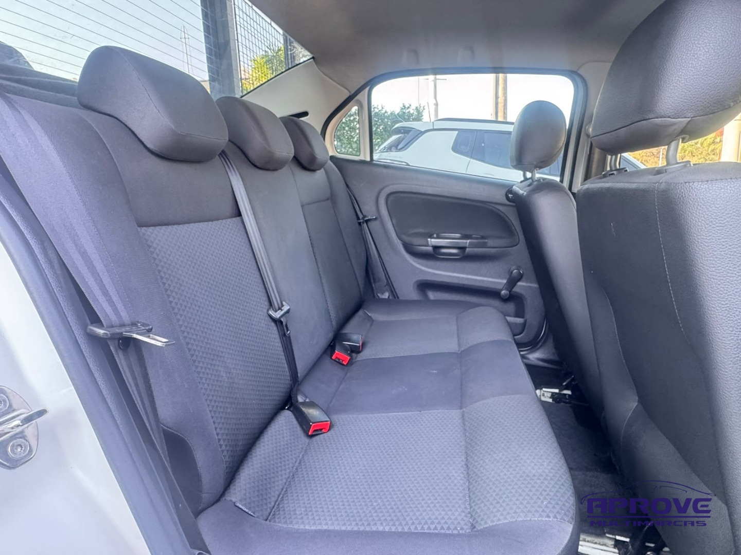 Volkswagen VOYAGE 1.0 Flex 12V 4p foto 7