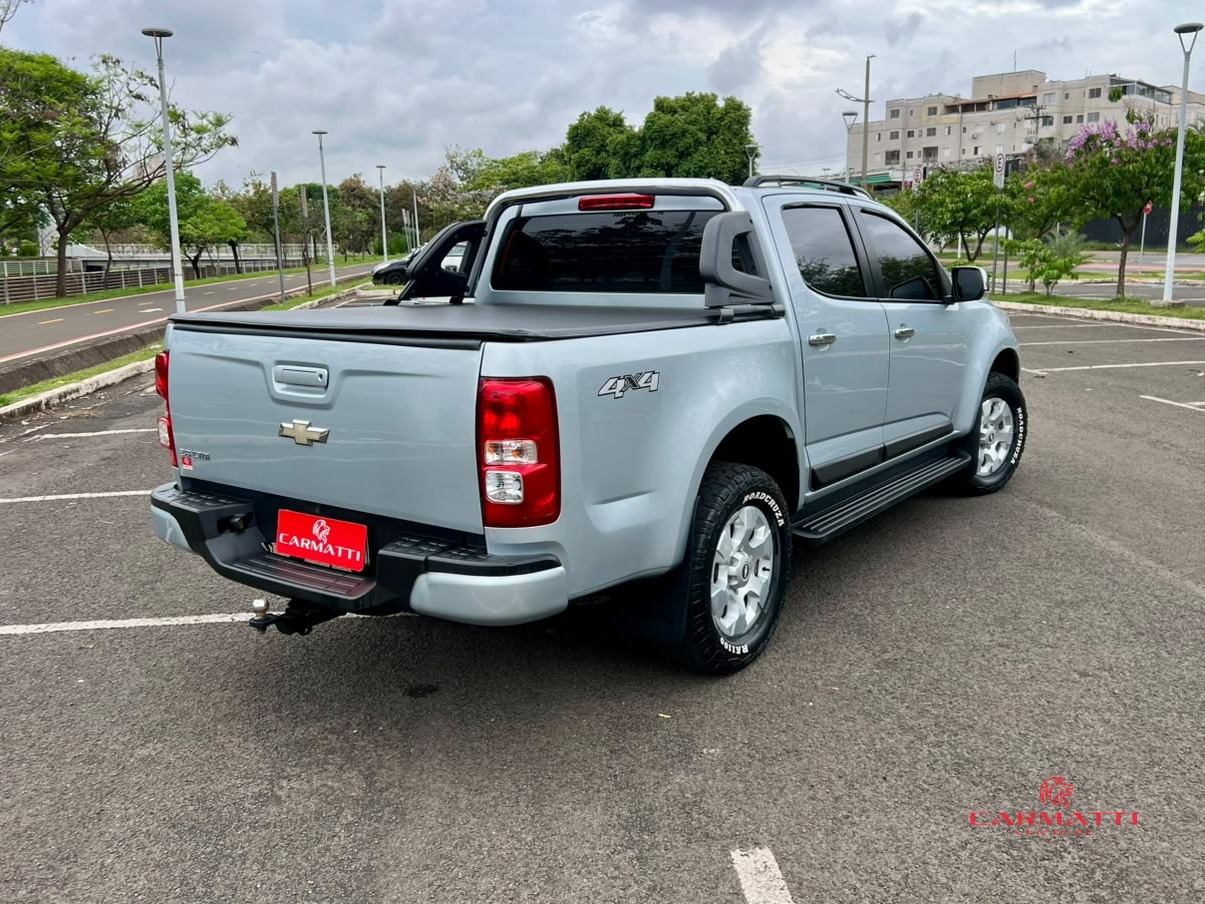 Chevrolet S10 Pick-Up LT 2.8 TDI 4x4 CD Diesel foto 4