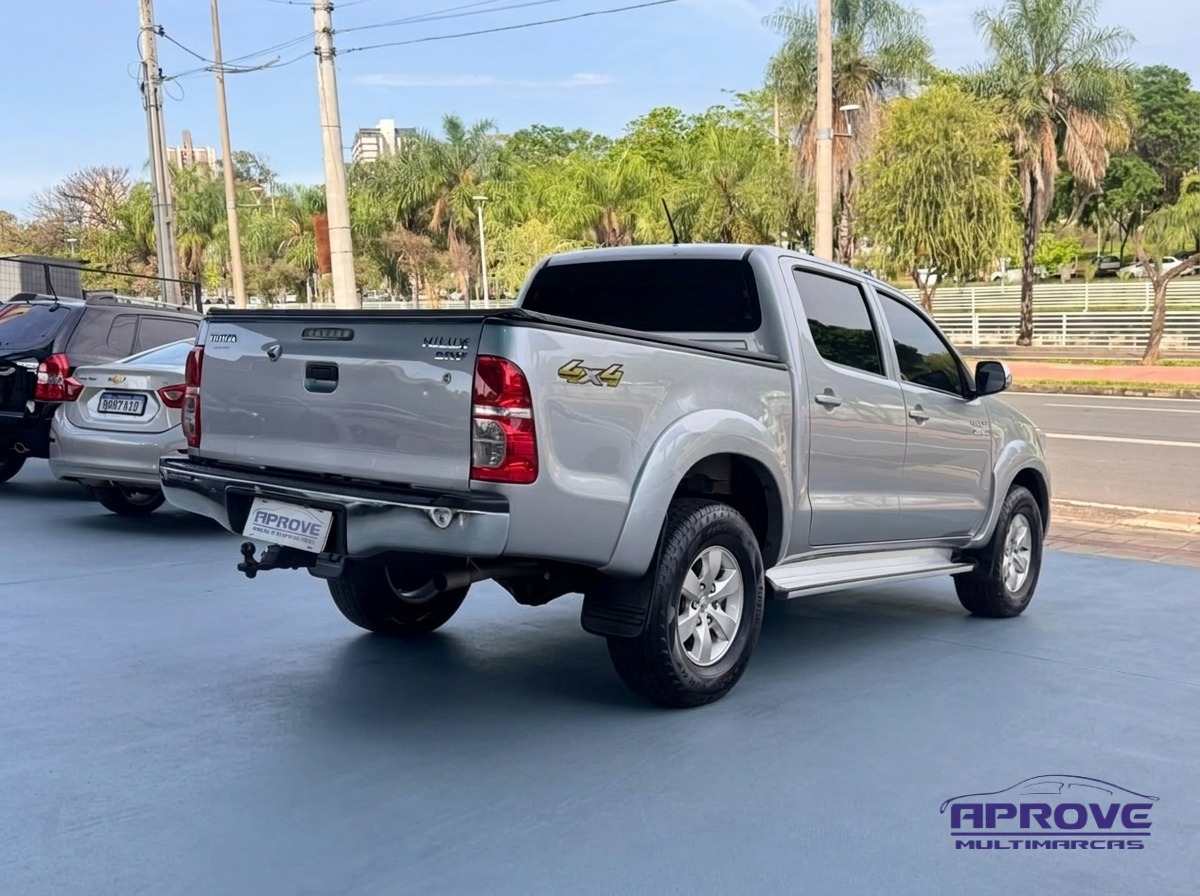 Toyota Hilux CD SRV 4x4 2.7 Flex 16V Aut. foto 5
