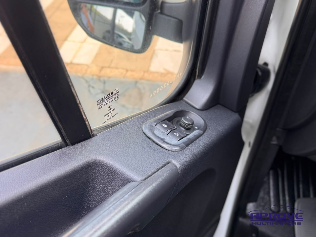 Renault Master 2.3 dCi Furgão 16V Diesel 9