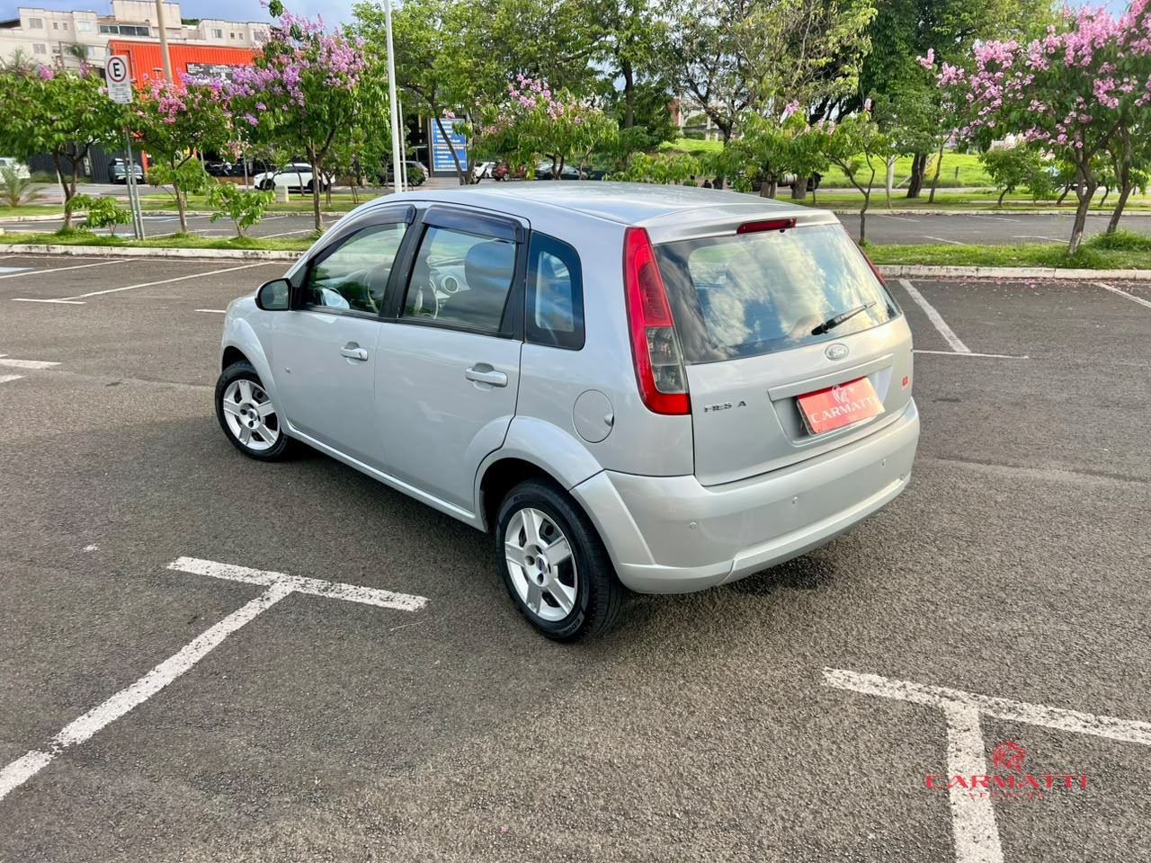 Ford Fiesta SE 1.6 8V Flex 5p foto 2