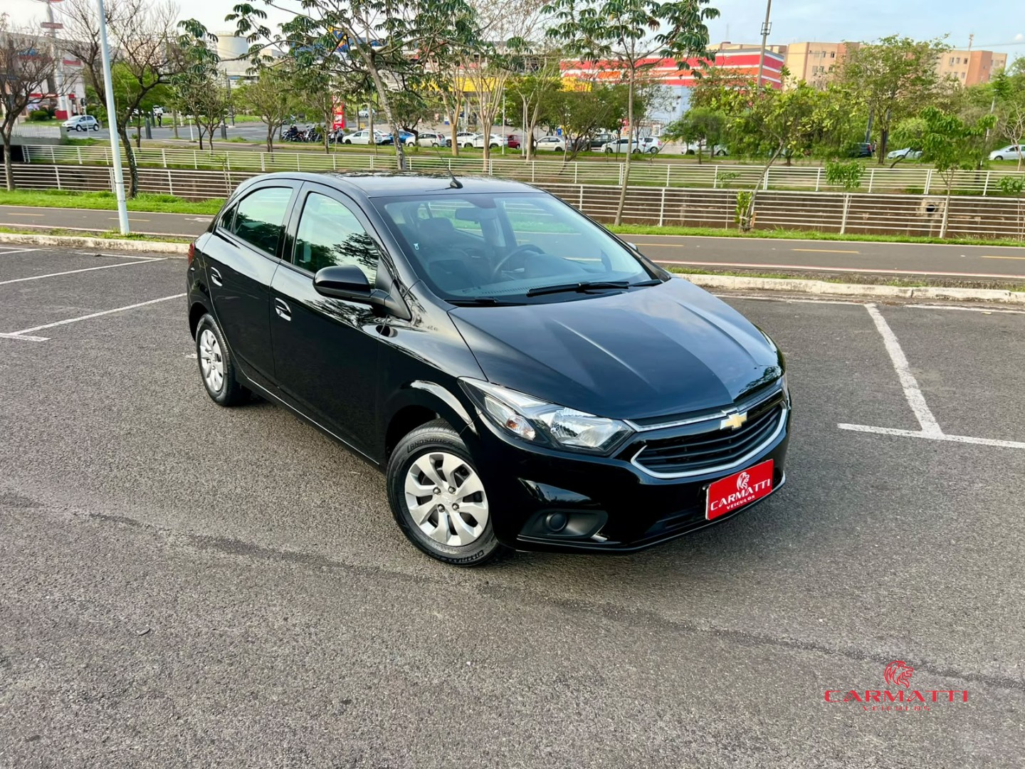 Chevrolet ONIX HATCH LT 1.0 8V FlexPower 5p Mec.