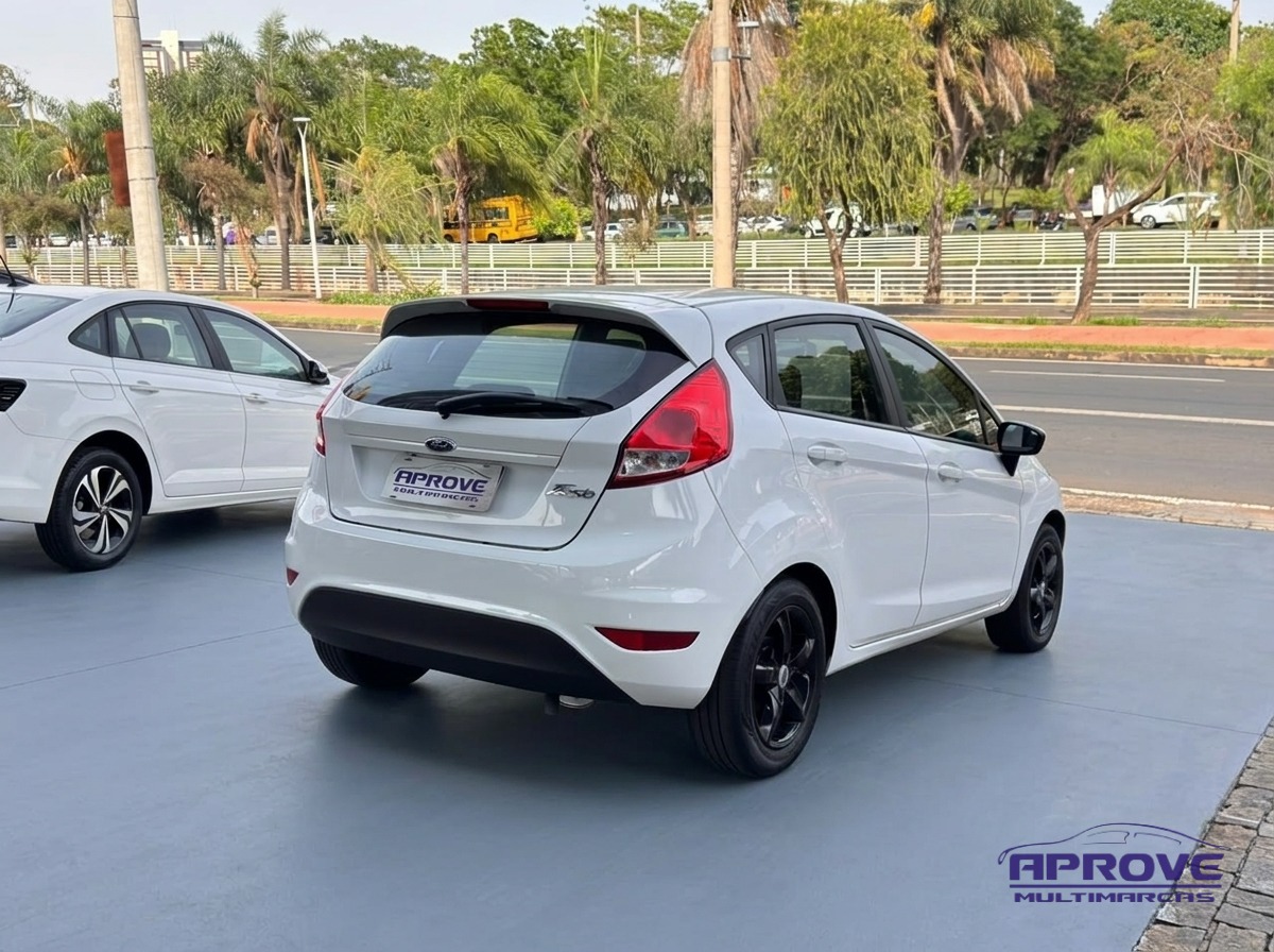 Ford Fiesta 1.5 16V Flex Mec. 5p foto 3