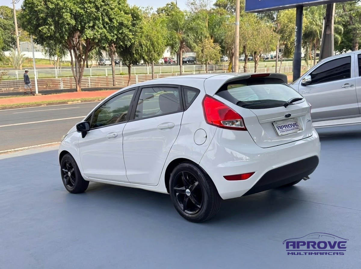 Ford Fiesta 1.5 16V Flex Mec. 5p foto 4