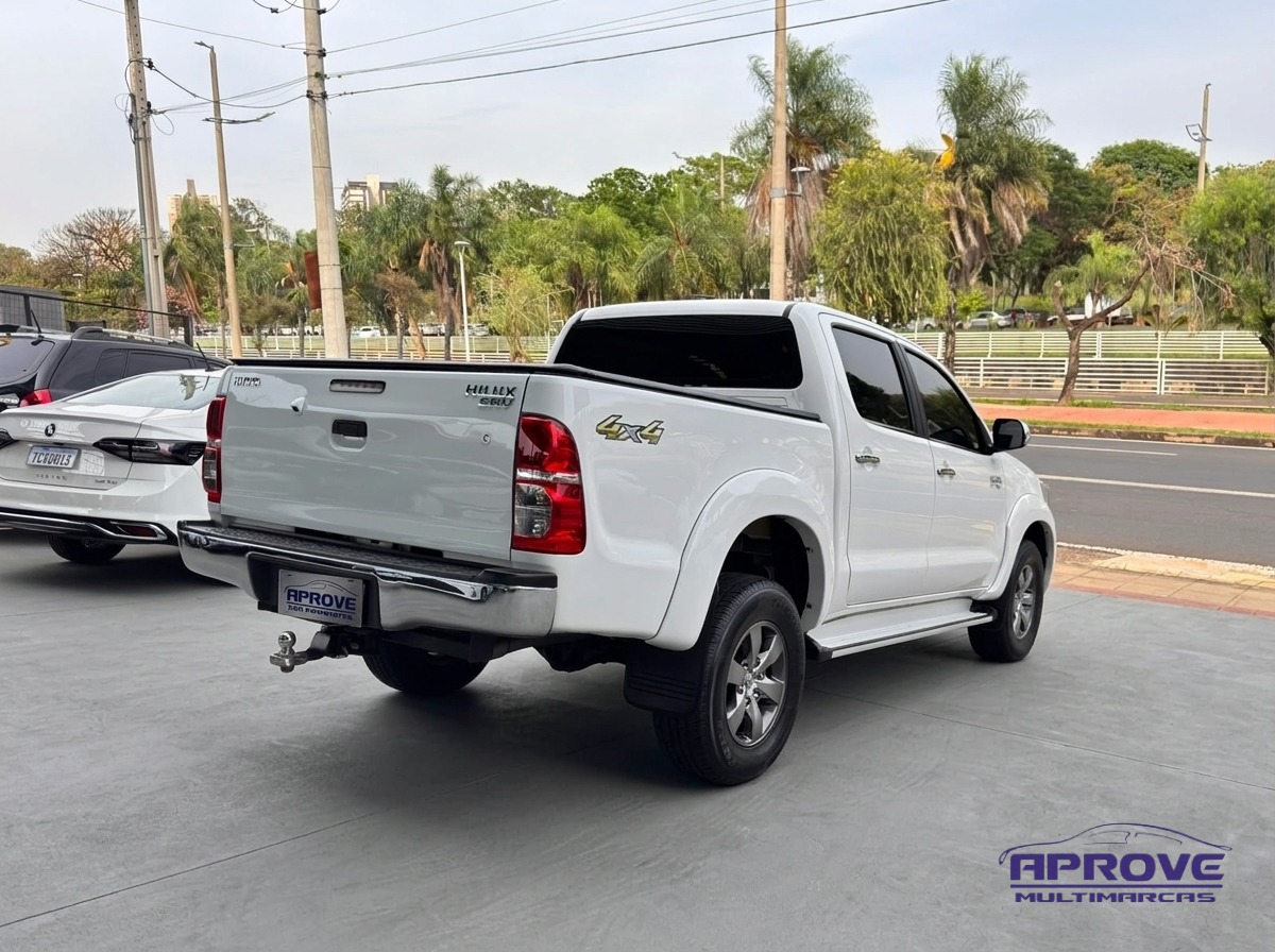Toyota Hilux CD SRV 4x4 2.7 Flex 16V Aut. foto 4
