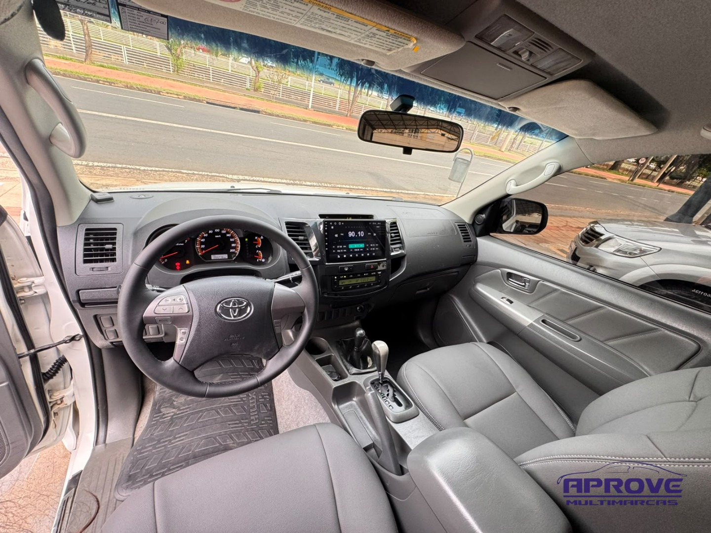 Toyota Hilux CD SRV 4x4 2.7 Flex 16V Aut. foto 7