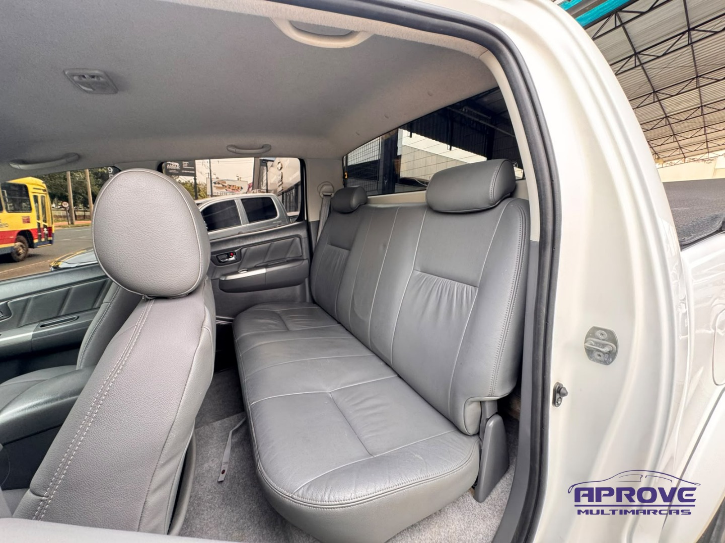 Toyota Hilux CD SRV 4x4 2.7 Flex 16V Aut. foto 9