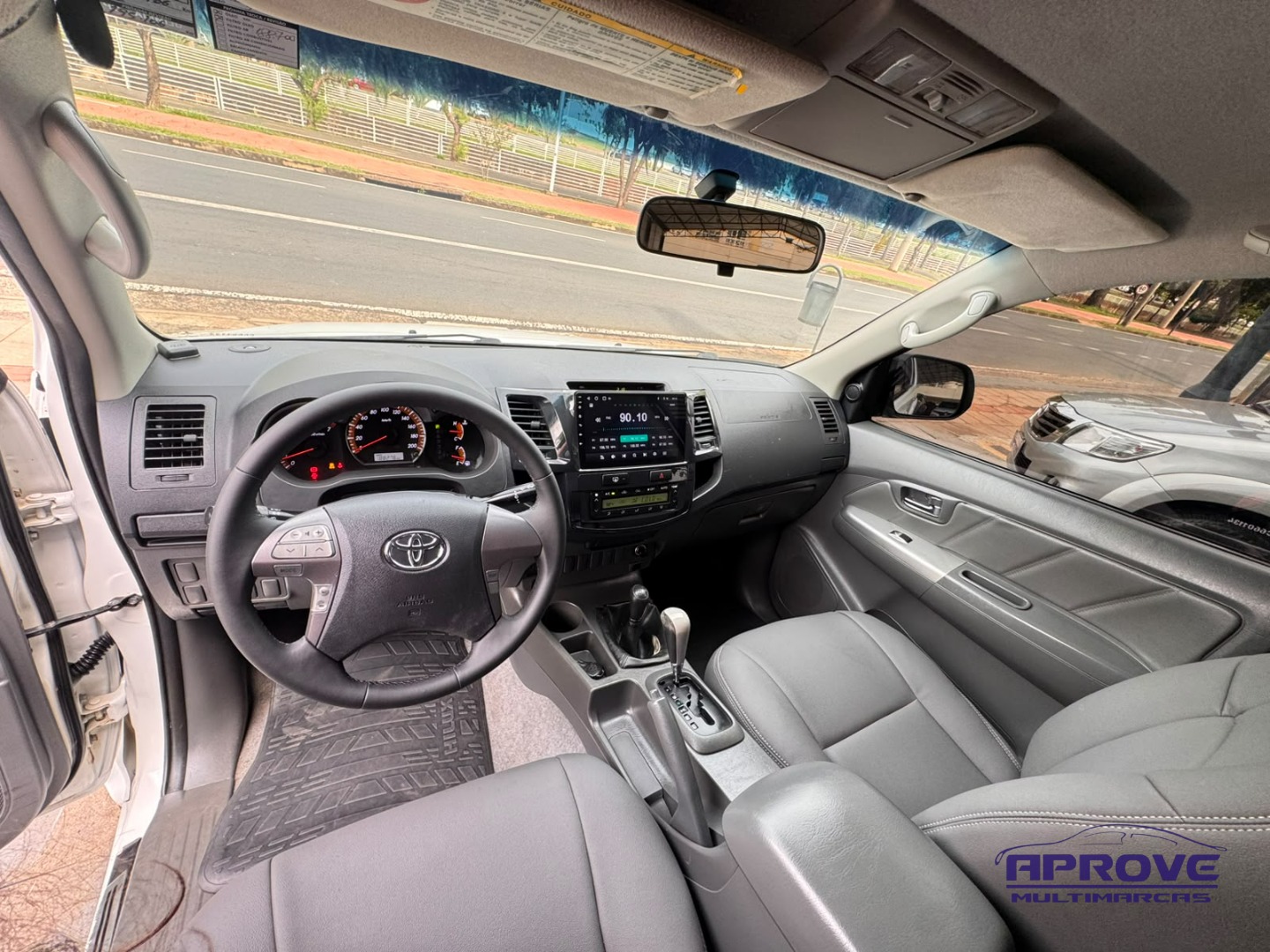 Toyota Hilux CD SRV 4x4 2.7 Flex 16V Aut. foto 10