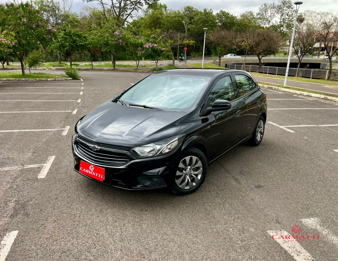 Chevrolet JOY Hatch 1.0 8V Black Edition Flex Mec. foto 3
