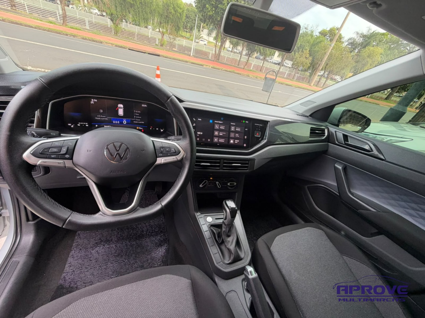 Volkswagen Polo Comfortline TSI 1.0 Flex 12V Aut. foto 9